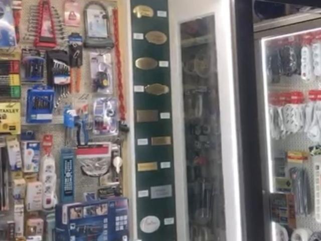 Negozio in vendita a Milano