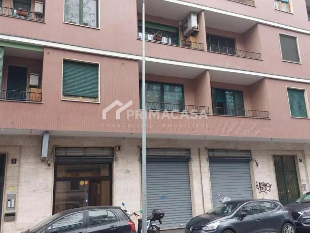 Negozio in vendita a Milano