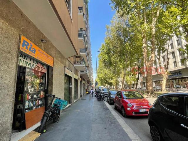 Negozio in vendita a Milano