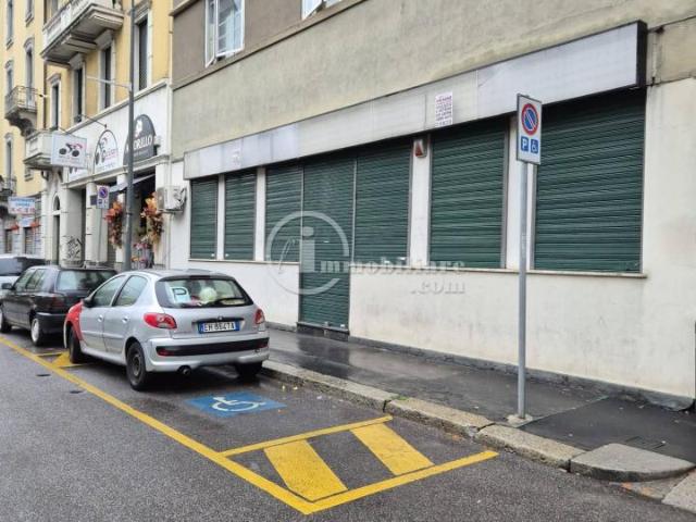 Negozio in vendita a Milano
