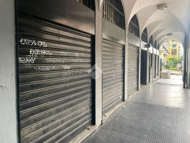 Negozio in vendita a Milano