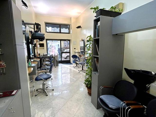 Negozio in vendita a Milano