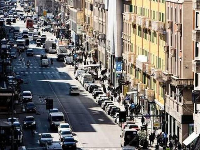Negozio in vendita a Milano