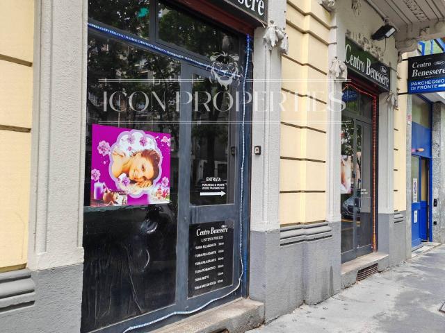 Negozio in vendita a Milano, Cenisio