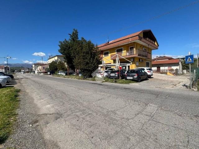 Negozio in vendita a Montalto Uffugo