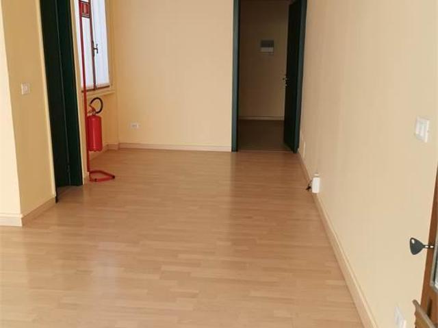 Negozio in vendita a Montebelluna