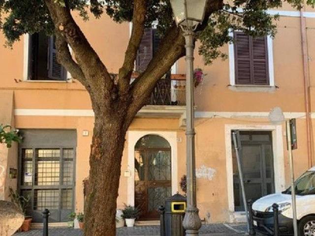 Negozio in vendita a Monterotondo