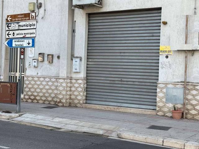 Negozio in vendita a Montescaglioso