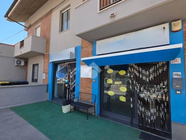 Negozio in vendita a Montesilvano