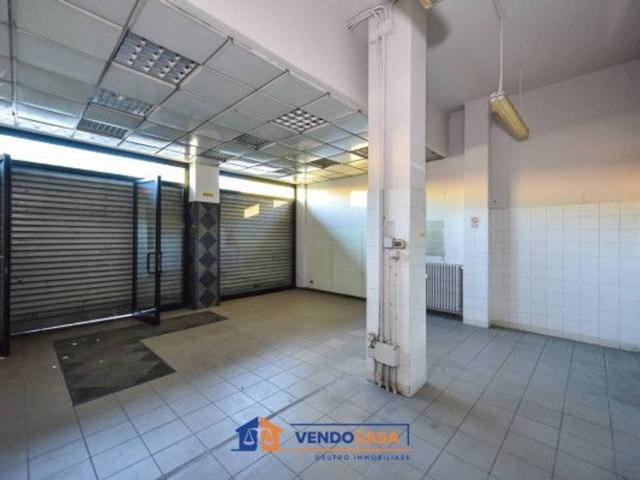 Negozio in vendita a Moncalieri