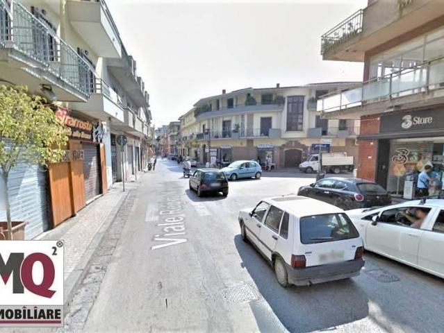 Negozio in vendita a Mondragone