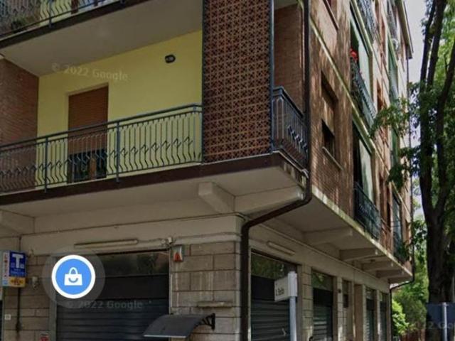 Negozio in vendita a Modena