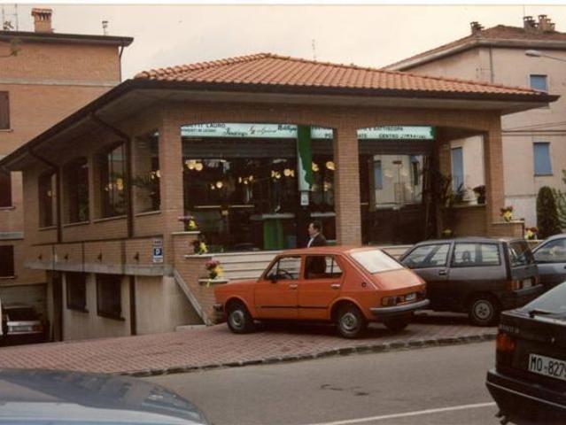 Negozio in vendita a Modena