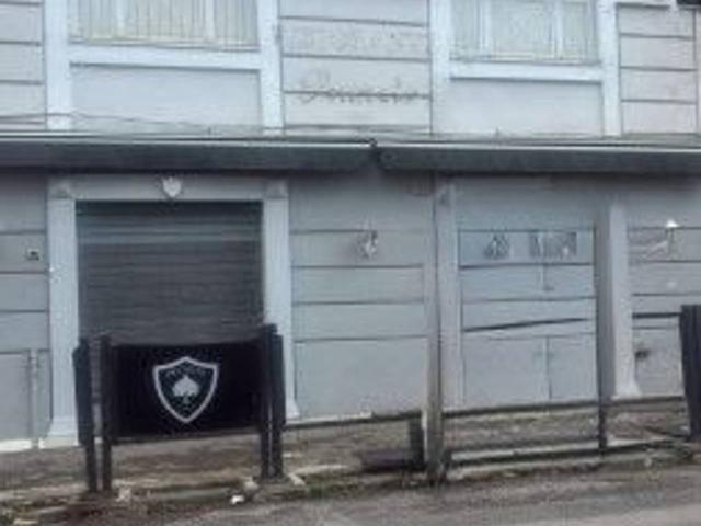 Negozio in vendita a Napoli