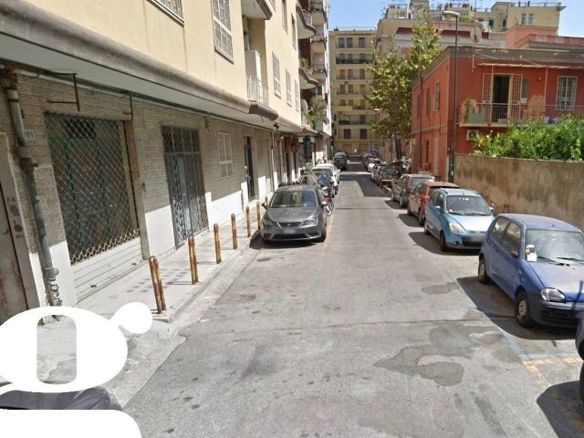 Negozio in vendita a Napoli