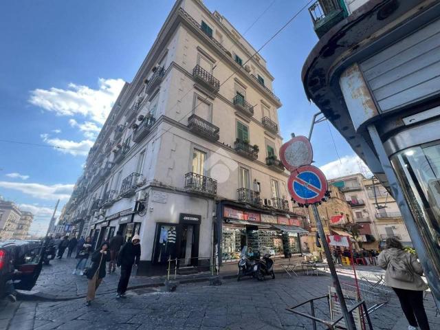 Negozio in vendita a Napoli