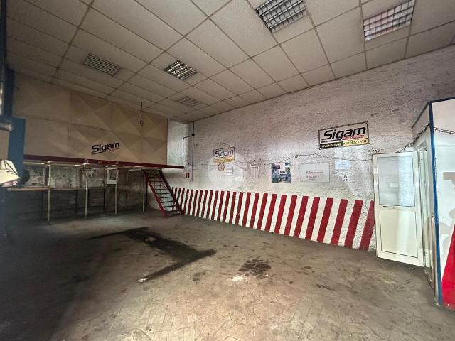 Negozio in vendita a Napoli