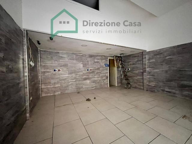 Negozio in vendita a Napoli