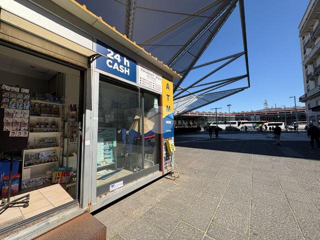 Negozio in vendita a Napoli