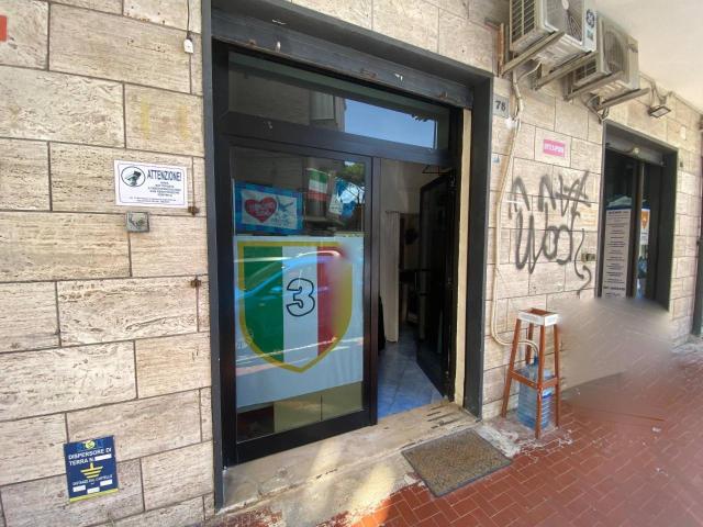 Negozio in vendita a Napoli