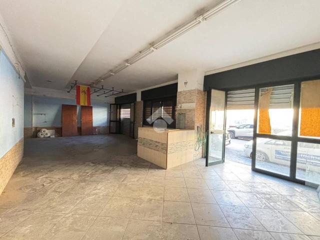 Negozio in vendita a Napoli