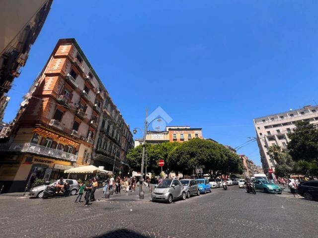 Negozio in vendita a Napoli