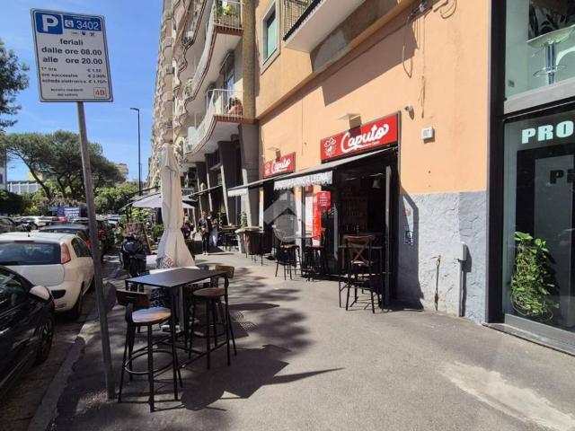 Negozio in vendita a Napoli