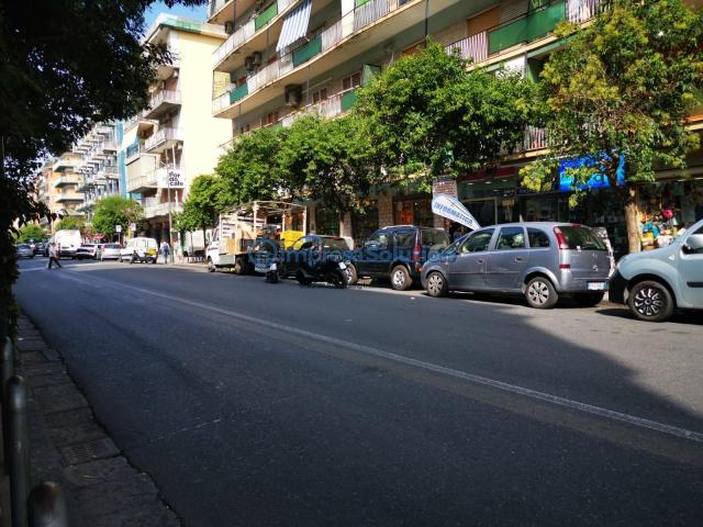 Negozio in vendita a Napoli