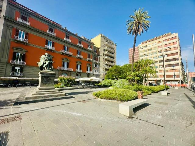 Negozio in vendita a Napoli