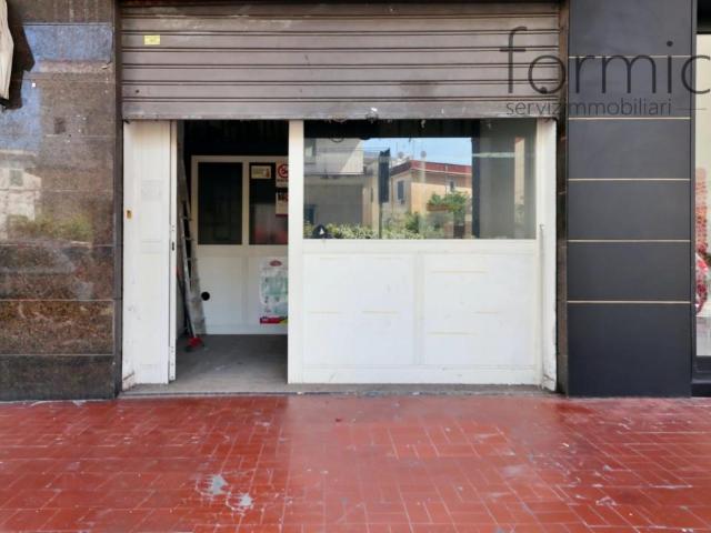 Negozio in vendita a Napoli