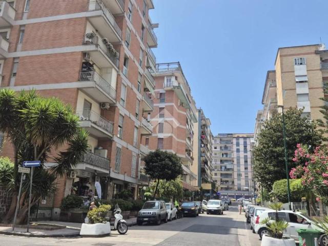 Negozio in vendita a Napoli