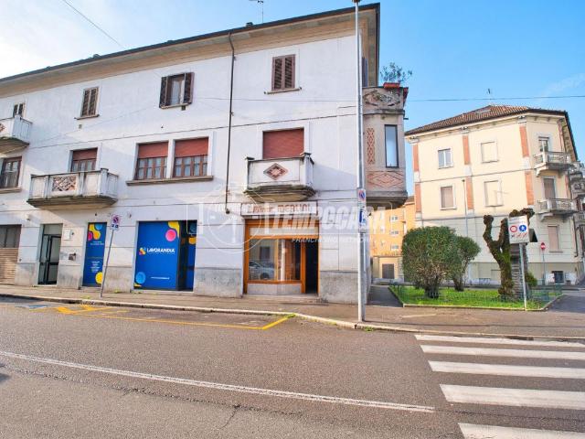 Negozio in vendita a Novara