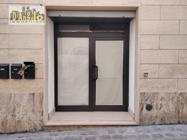 Negozio in vendita a Offida
