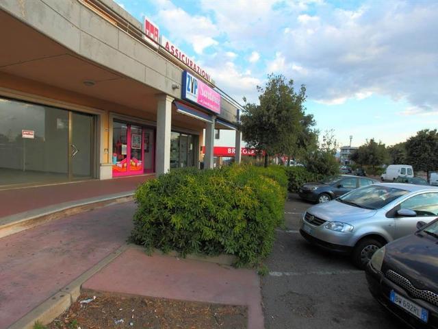 Negozio in vendita a Olbia
