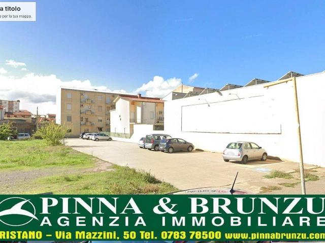 Negozio in vendita a Oristano