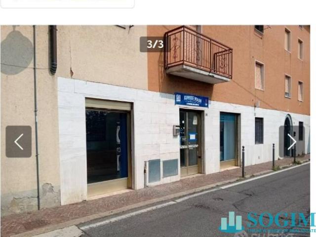 Negozio in vendita a Paladina