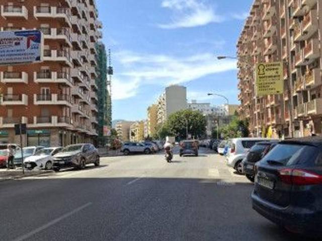 Negozio in vendita a Palermo