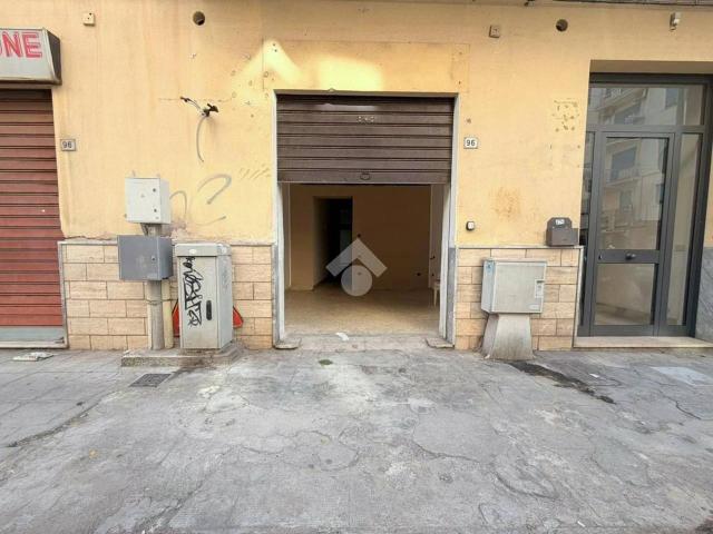 Negozio in vendita a Palermo