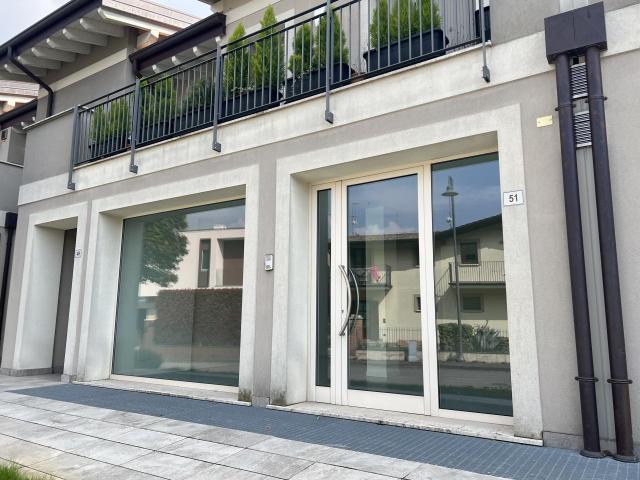 Negozio in vendita a Paratico