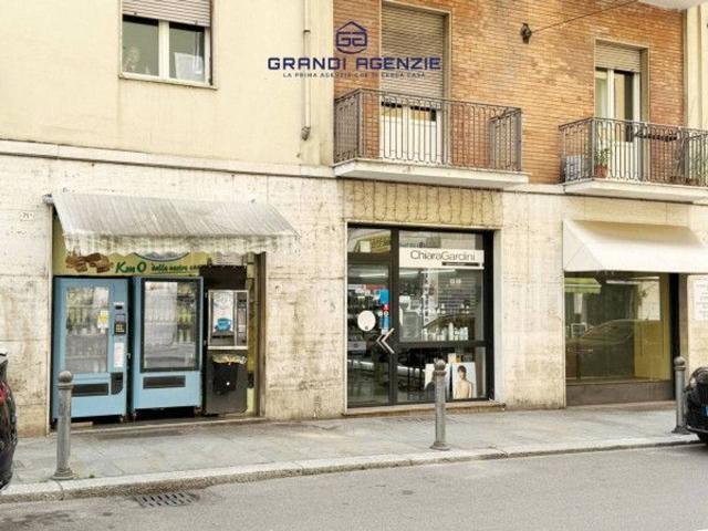 Negozio in vendita a Parma