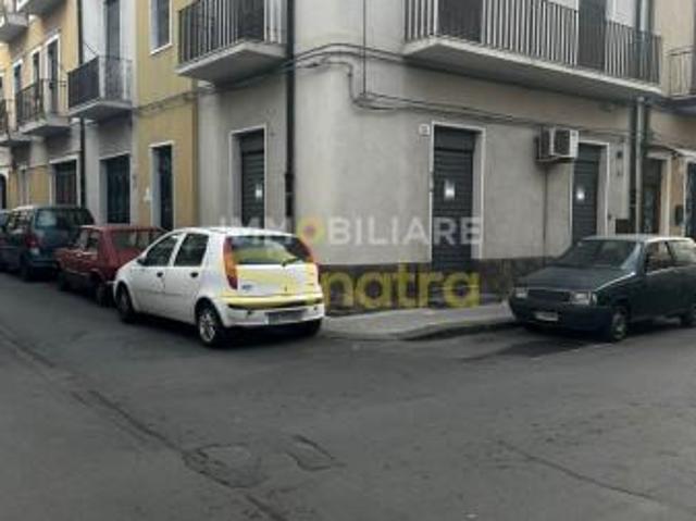 Negozio in vendita a Paterno'