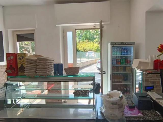 Negozio in vendita a Perugia