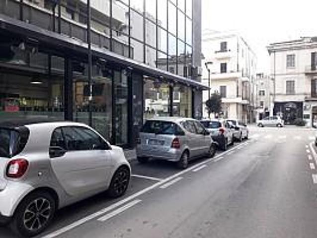 Negozio in vendita a Pescara