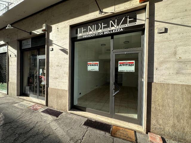 Negozio in vendita a Pinerolo