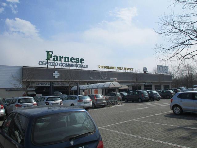 Negozio in vendita a Piacenza