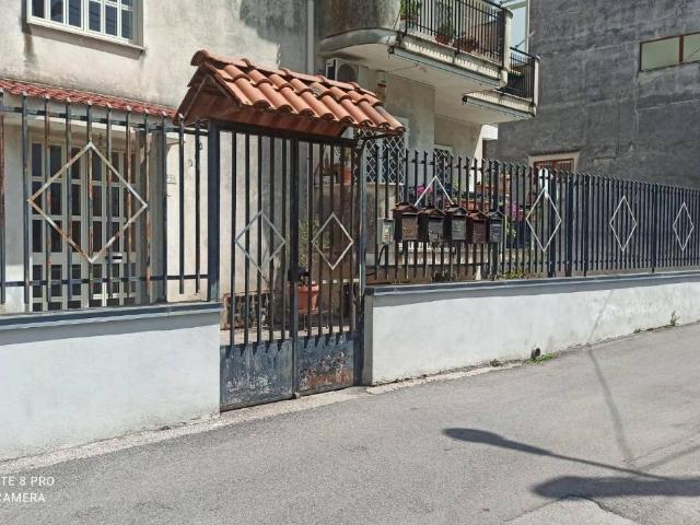 Negozio in vendita a Pomigliano D'Arco