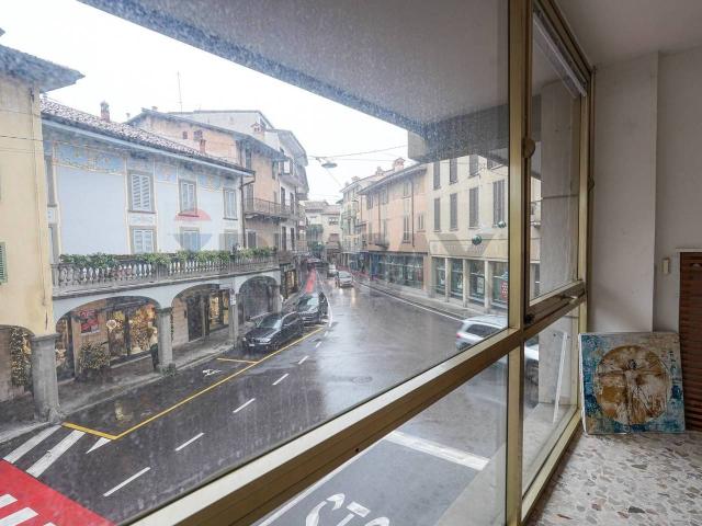 Negozio in vendita a Ponte San Pietro