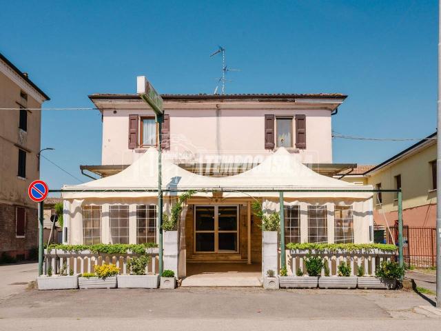 Negozio in vendita a Poggio Renatico