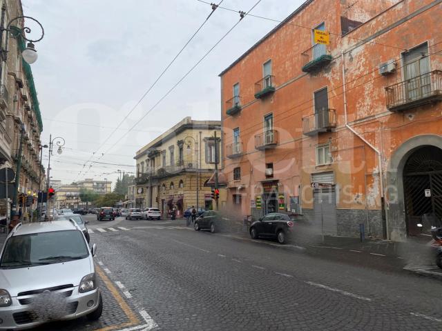 Negozio in vendita a Portici