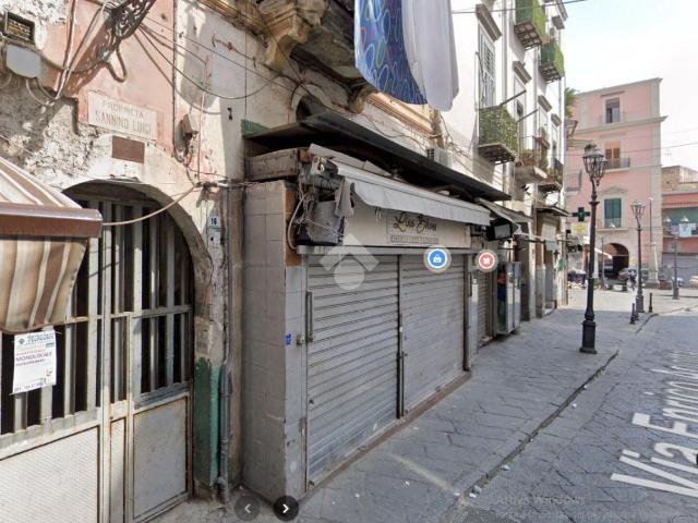 Negozio in vendita a Portici